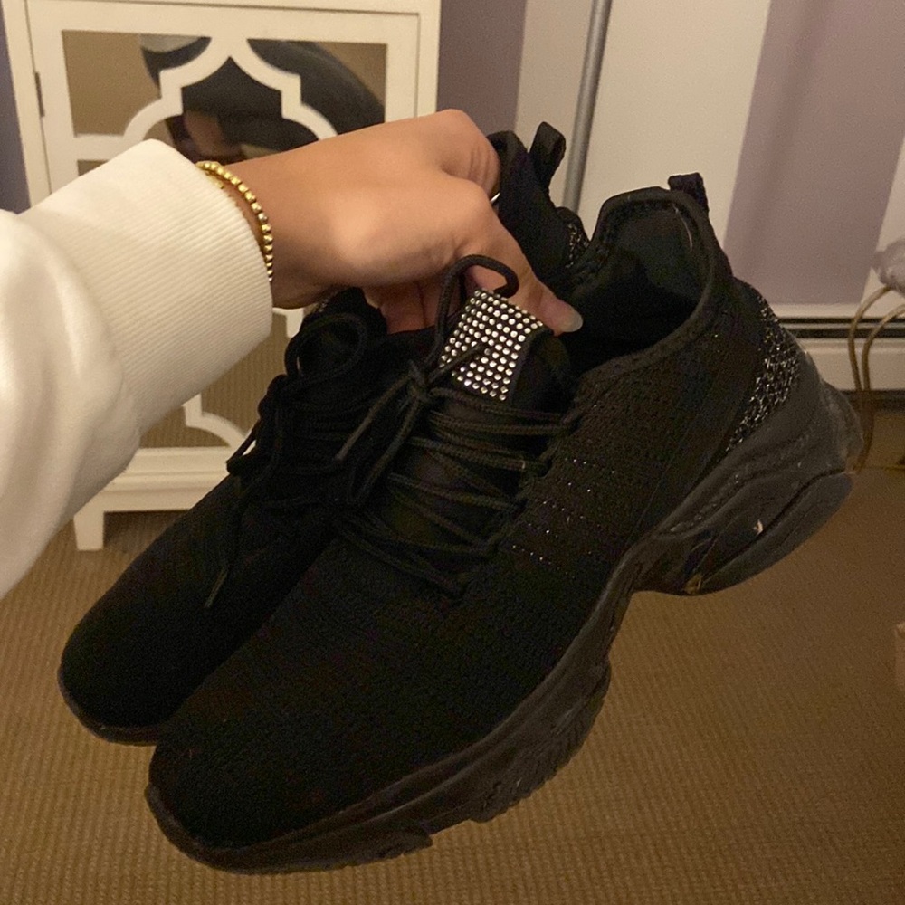 Black Sparkly Sneaker / Cute Server Shoes